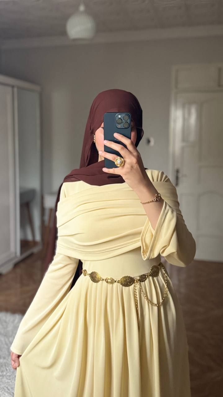 فستان ايلا